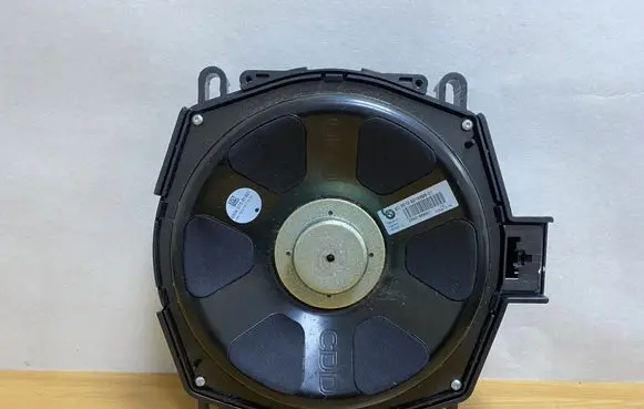 BMW X6 E71 Subwoofer speaker 65139218698 C4503