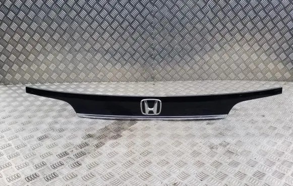 Honda CR-V Trunk door license plate light bar 74890T1GE000E100