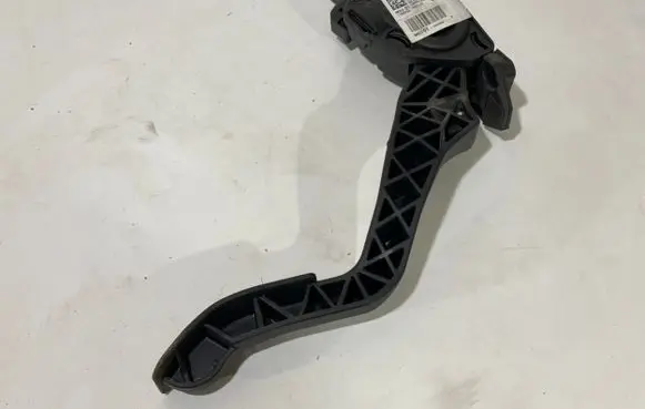 Peugeot 207 Accelerator throttle pedal 9671433780