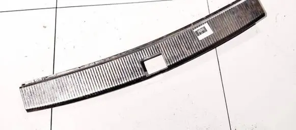 Volkswagen Touareg I Other trunk/boot trim element 7l6863459 1.4113