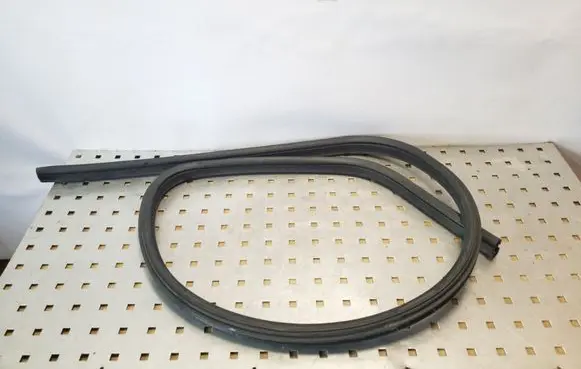 Chrysler Grand Voyager V Sliding door rubber seal 