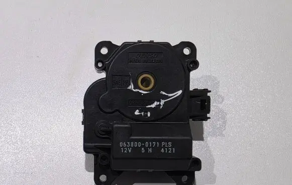 Lexus IS 220D-250-350 Air flap motor/actuator 0638000171 8710630430