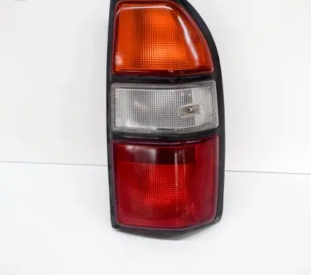 Toyota Land Cruiser (HDJ90) Rear/tail lights