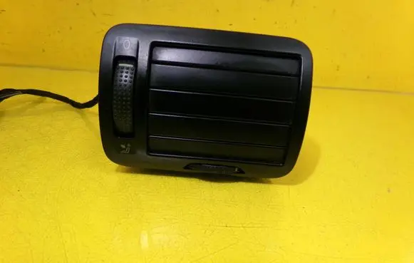 Volkswagen PASSAT B5.5 Dashboard side air vent grill/cover trim 3B0819704D
