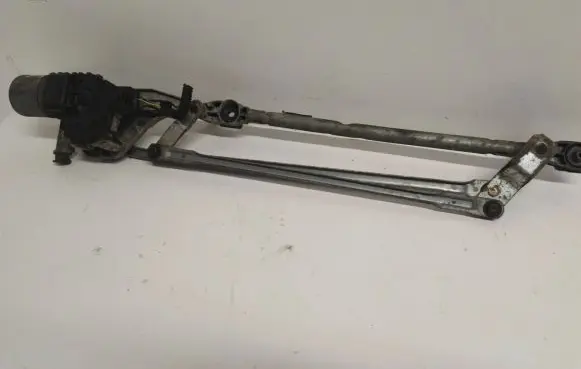 Ford Focus Front wiper linkage and motor BP4K67340 0390241731 4M5117508AA