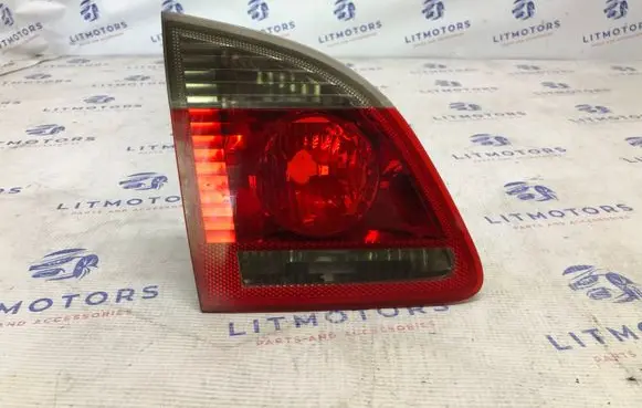 BMW 5 E60 E61 Tailgate rear/tail lights 6925893