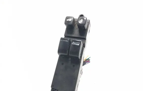 Nissan Primera Electric window control switch 25401AV600 K915