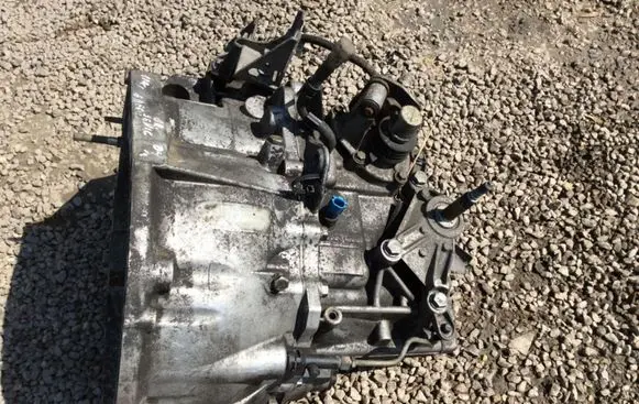 Renault Megane II Manual 6 speed gearbox 8200361232