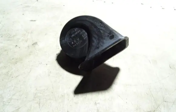 Infiniti Q50 Horn signal 004035