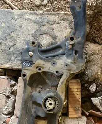 Skoda Yeti (5L) Front subframe