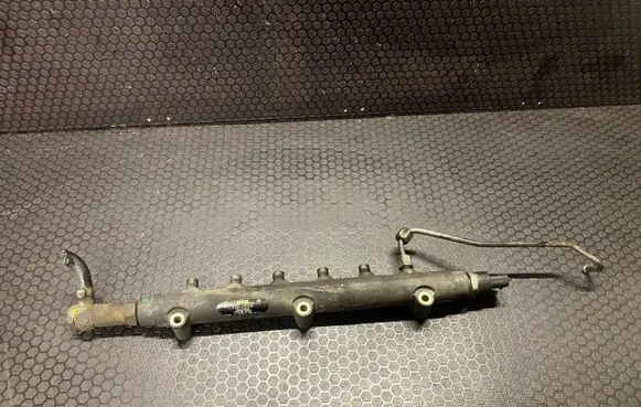 Fuel main line pipe