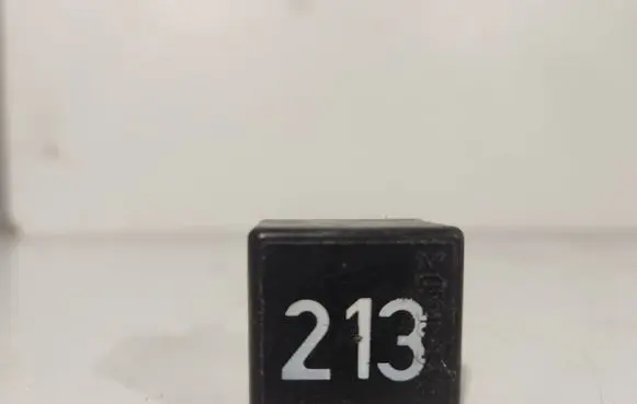 Audi A8 S8 D2 4D Other relay 443951253J