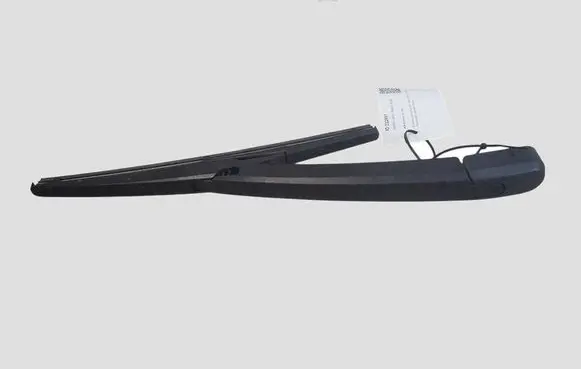 KIA Sorento Rear wiper blade arm