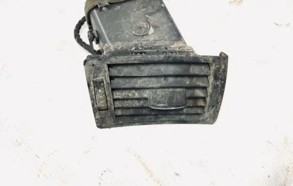 Audi A4 S4 B6 8E 8H Dash center air vent grill 8e0820902