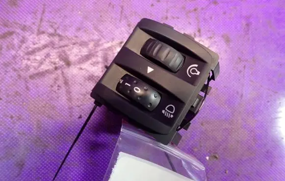 Renault Scenic III - Grand scenic III Light switch 251900001R