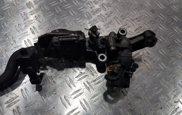 Opel Vectra B EGR valve 