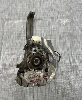 Maserati Grecale Front wheel hub spindle knuckle 6701782170
