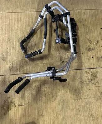 Porsche Cayenne (92A) Engine coolant pipe/hose 7P0819925C 7P0819926C 7L0965561L