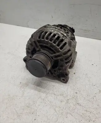 Volkswagen Sharan Generator/alternator 06F903023J