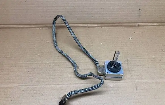 Skoda Yeti (5L) Xenon bulb 9285141294
