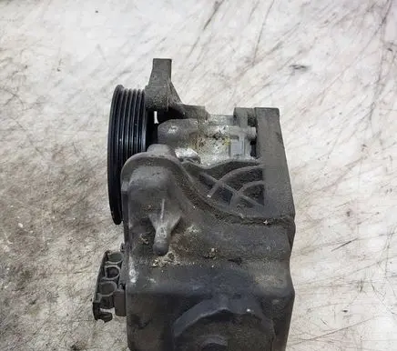 Mercedes-Benz Vito Viano W639 Power steering pump 7691332150