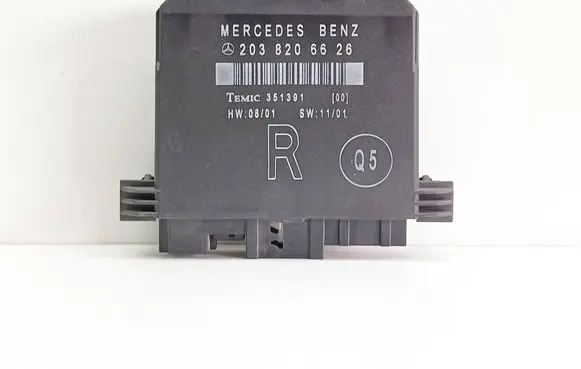 Mercedes-Benz C W203 Door control unit/module 2038206626 351391