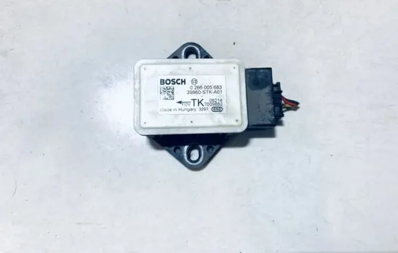 Honda CR-V ESP acceleration yaw rate sensor 39960stka01 39960-stk-a01