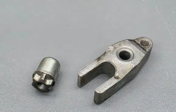 Honda Accord Fuel Injector clamp holder 