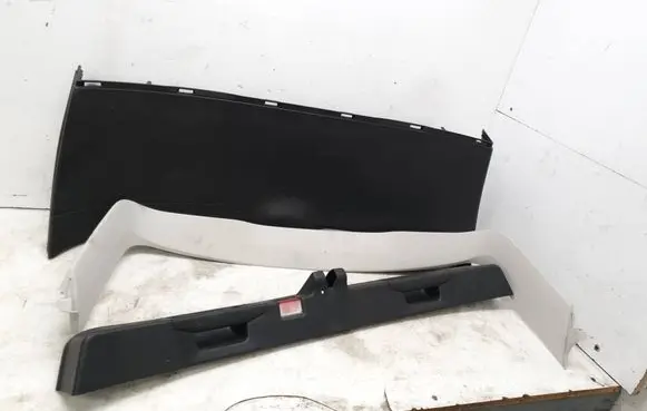 Mercedes-Benz C W205 Tailgate/boot cover trim set A2057400170 A2057400172 A2057400371