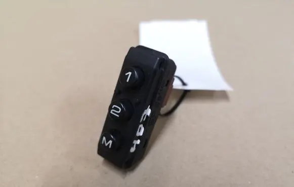 Peugeot 407 Seat memory switch 26381