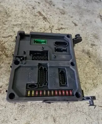 Ford Galaxy Fuse module 7M0962258H S108145100G 600033802