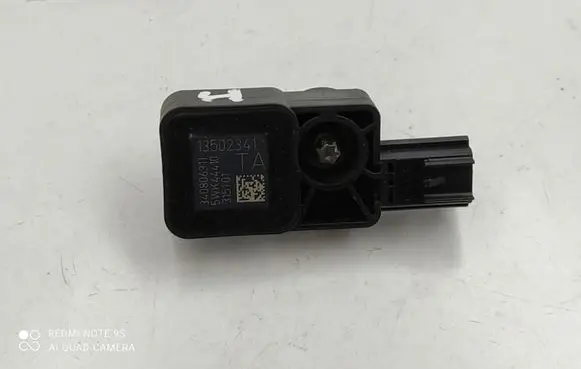 Opel Insignia A Airbag deployment crash/impact sensor 13502341
