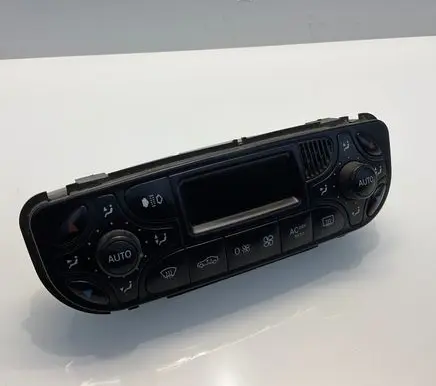 Mercedes-Benz C W203 Climate control unit 2098300285 A2098300285