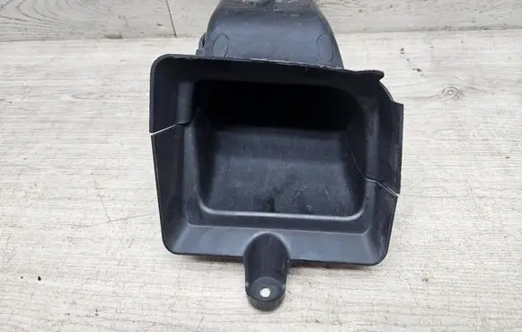 BMW M2 G87 Intercooler air guide/duct channel 8081263