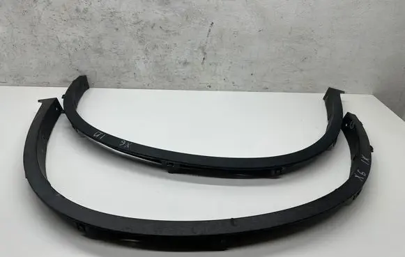 BMW X6 E71 Front arch trim 7176235