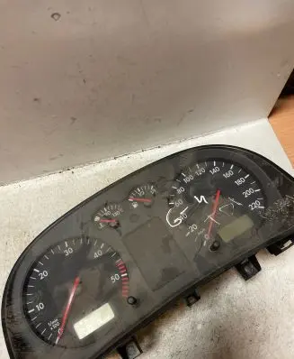 Volkswagen Golf IV Speedometer (instrument cluster) 1J0919860B 0263604004 00400511538032