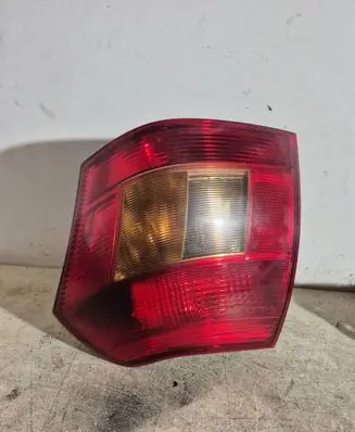Toyota Corolla Verso E121 Rear/tail lights E110459