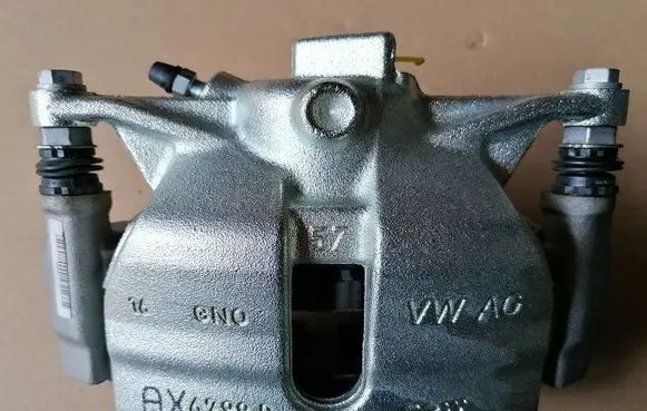 Front brake caliper