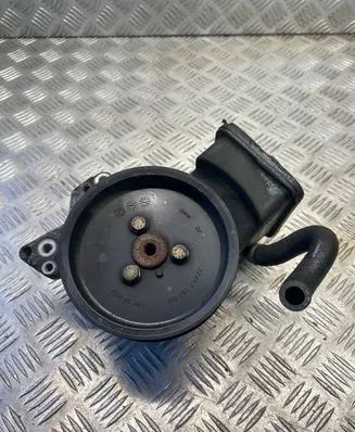 BMW X5 E53 Power steering pump 6762279