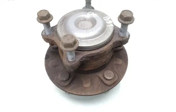 Opel Astra J Rear wheel hub 13577407