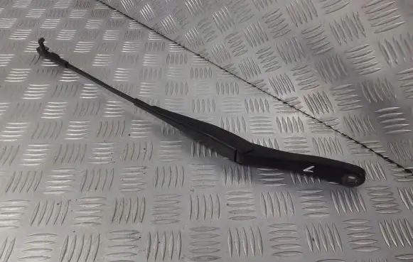 Opel Astra H Front wiper blade arm 13111219LH