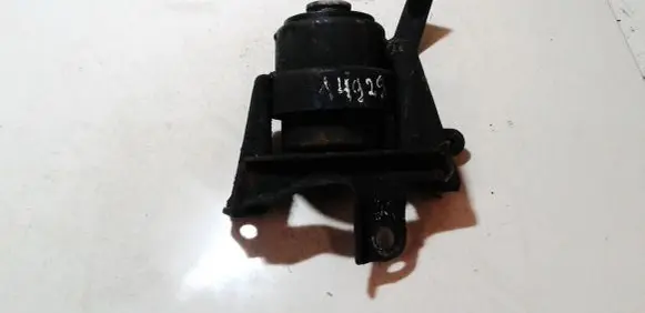 Toyota Corolla Verso AR10 Engine mount bracket