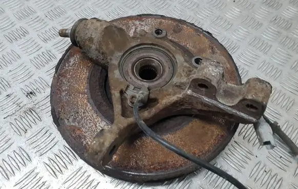 Peugeot 307 Front wheel hub