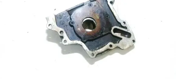 Volkswagen Polo Oil pump 036115105d
