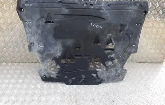 Volvo XC60 Engine splash shield/under tray 32226491
