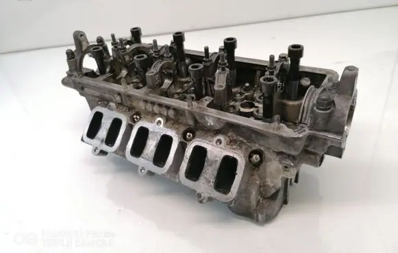 Volkswagen PASSAT B5.5 Engine head 059E