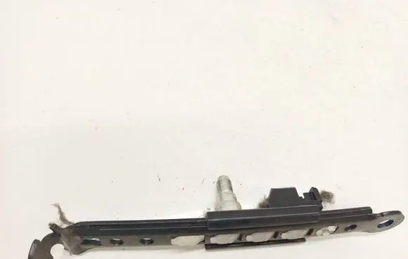 Toyota Corolla Verso AR10 Seat belt adjustment rail 