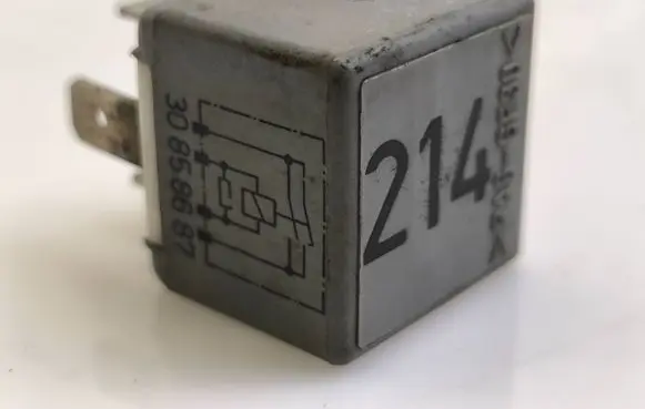 Audi A4 S4 B5 8D Other relay 443951253K