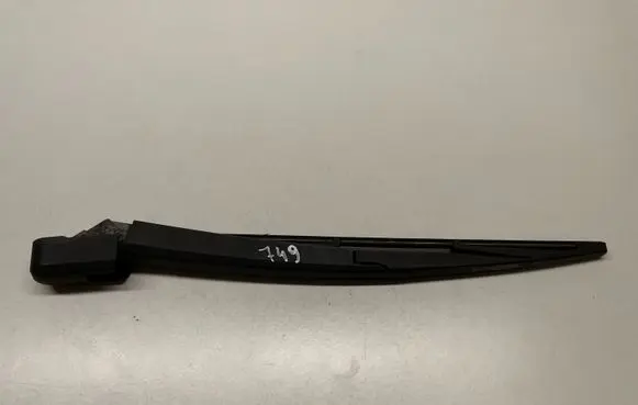 Opel Astra J Rear wiper blade arm 1272006