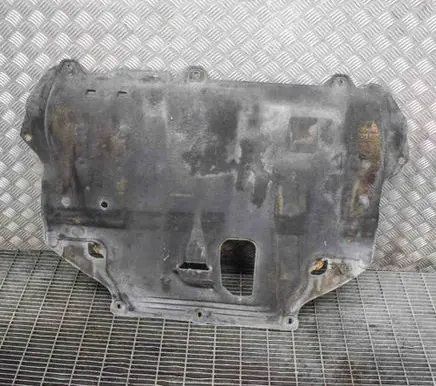 Ford Focus Engine splash shield/under tray